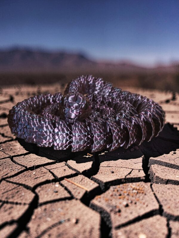 2026/07/1000003020.jpg Articulating Fidget Snake by McGybeer