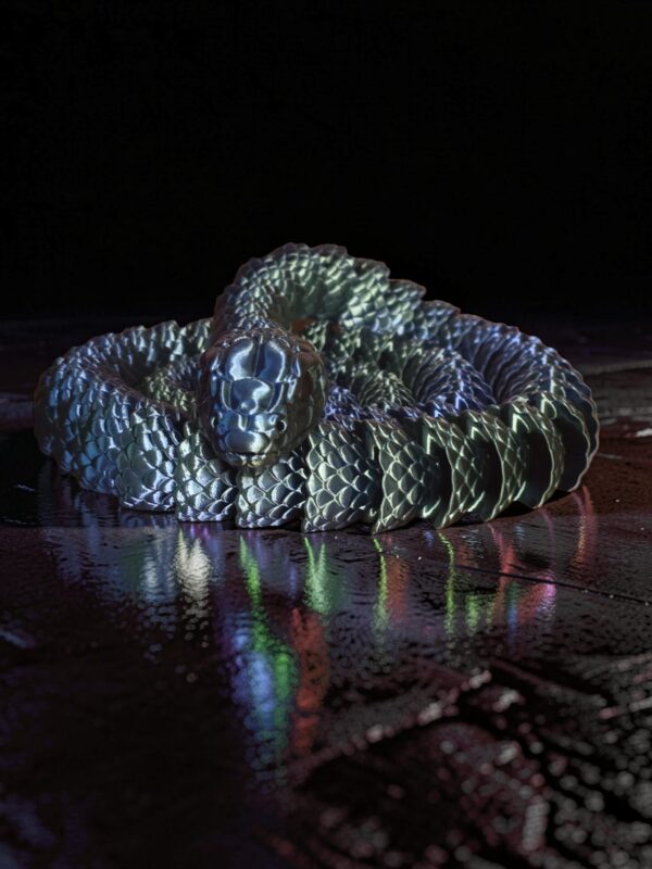 2026/07/1000003023.jpg Articulating Fidget Snake by McGybeer